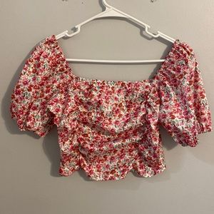 Women’s floral puff sleeve blouse
